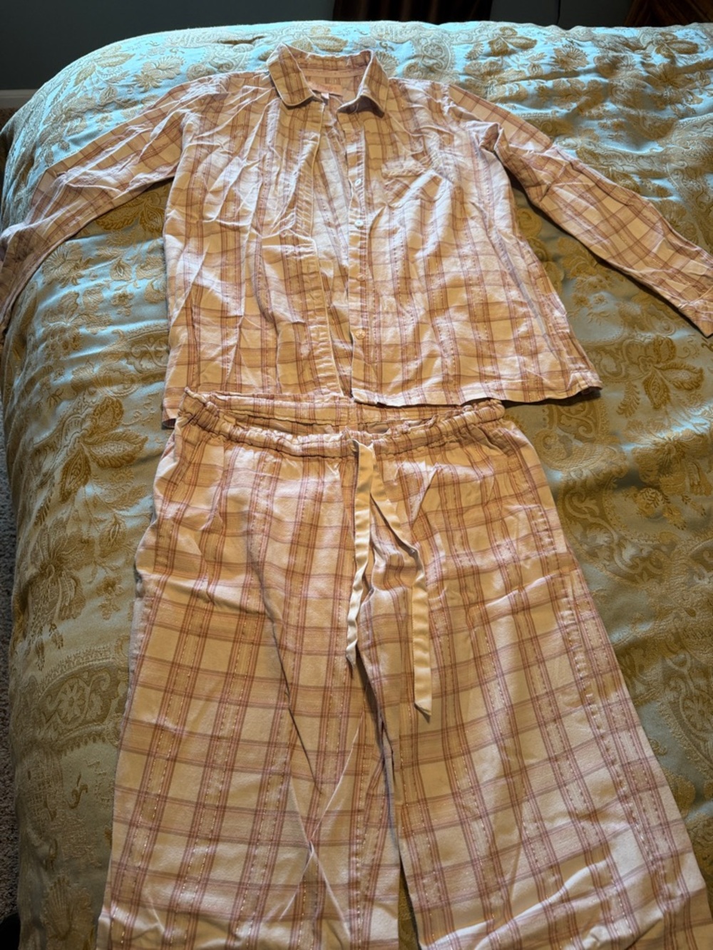 Victoria secret Plaid Pink Cream Pajama Set